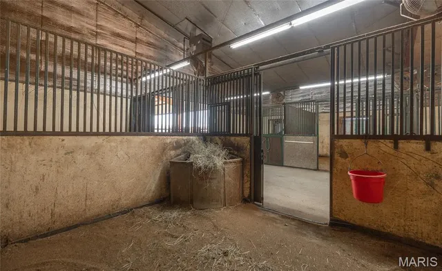 $950,000 | 17265 County Road 8280, Rolla, MO 65401