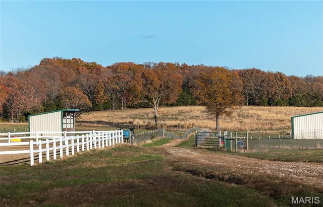 $950,000 | 17265 County Road 8280, Rolla, MO 65401