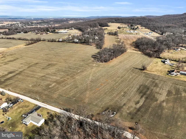 $889,900 | 3 A Nursery Road, Dillsburg, PA 17019