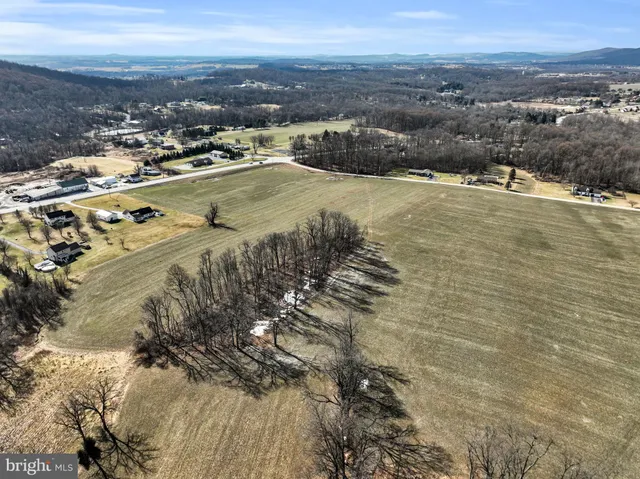 $889,900 | 3 A Nursery Road, Dillsburg, PA 17019