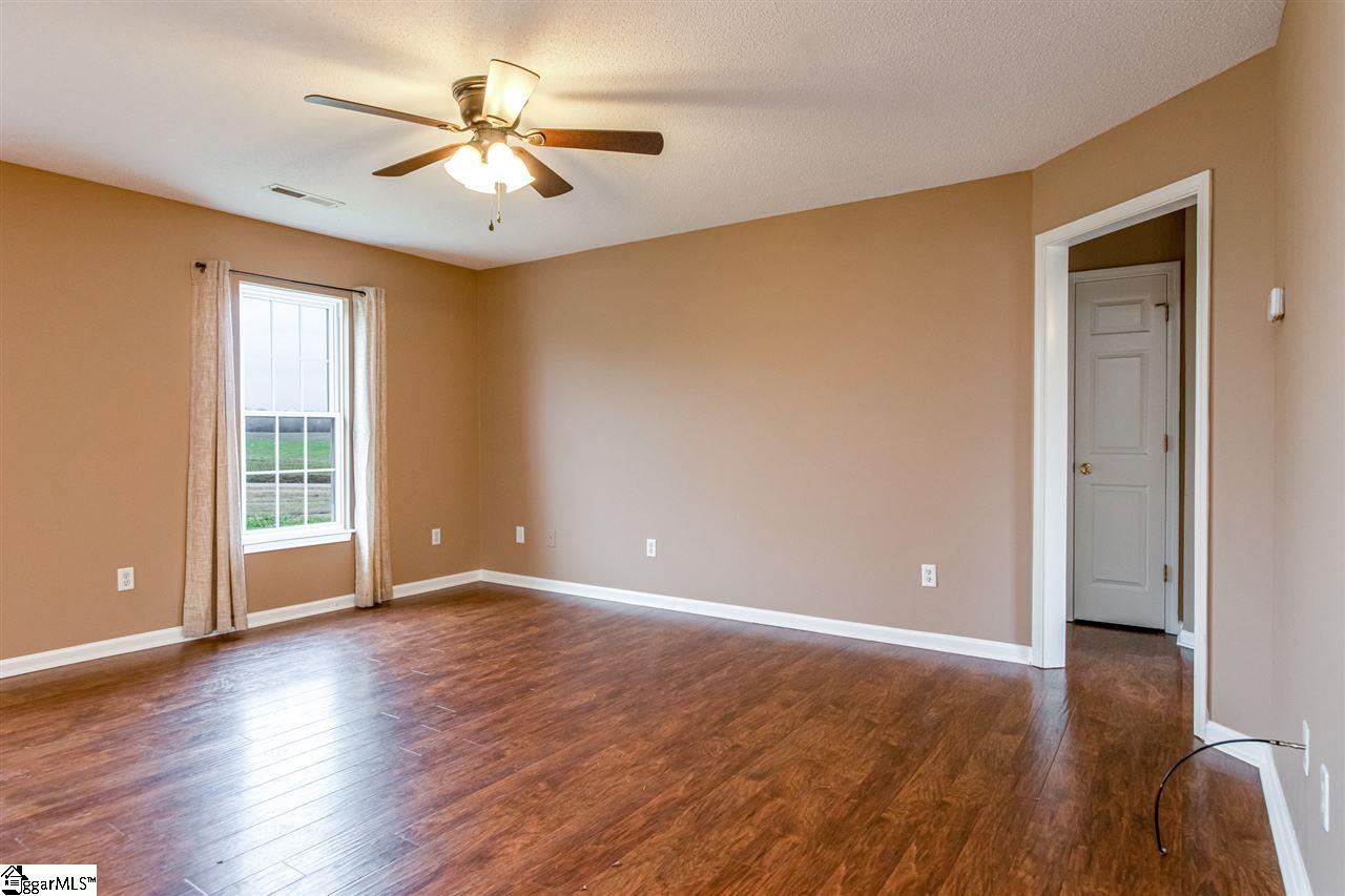 115 Maxton Way Pelzer, SC 29669 - Photo 2 of 19