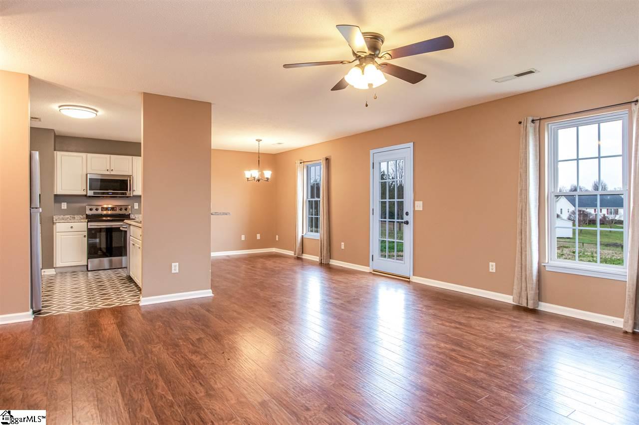 115 Maxton Way Pelzer, SC 29669 - Photo 6 of 19