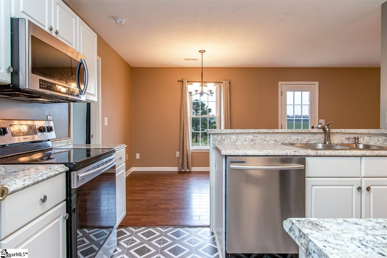 115 Maxton Way Pelzer, SC 29669 - Photo 8 of 19