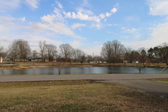 $525,000 | 605 Ellington Drive, Lafayette, TN 37083