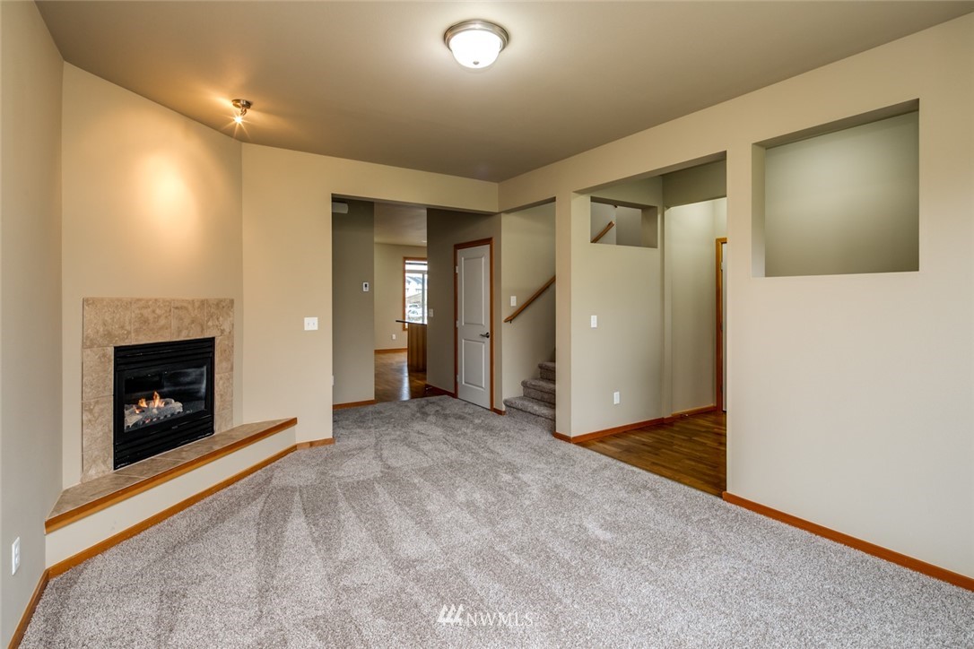 2095 Roxy Loop Ferndale, WA 98248 - Photo 3 of 25 Gallery Image 3