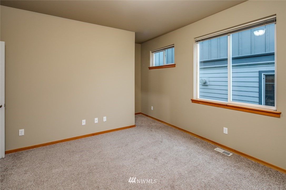 2095 Roxy Loop Ferndale, WA 98248 - Photo 10 of 25 Gallery Image 10