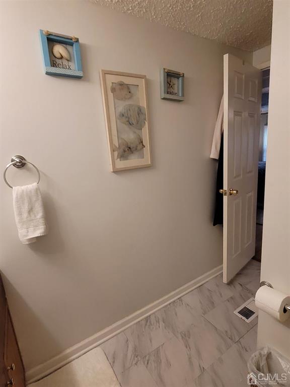 1 Poe Road North Brunswick, NJ 08902 - Photo 15 of 21