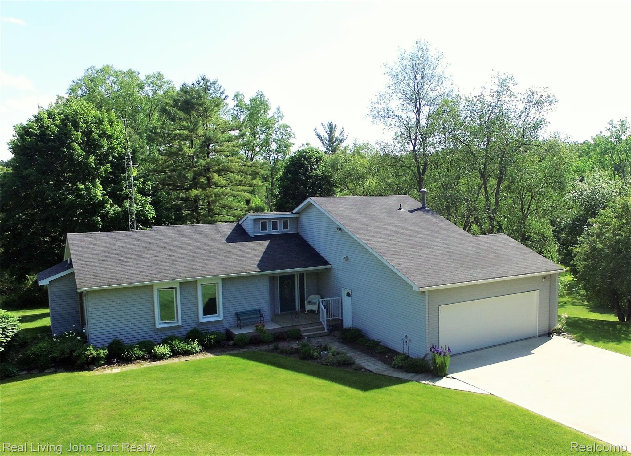 3605 Pratt Road Metamora, MI 48455 - Photo 21 of 31 DJI_0619.JPG