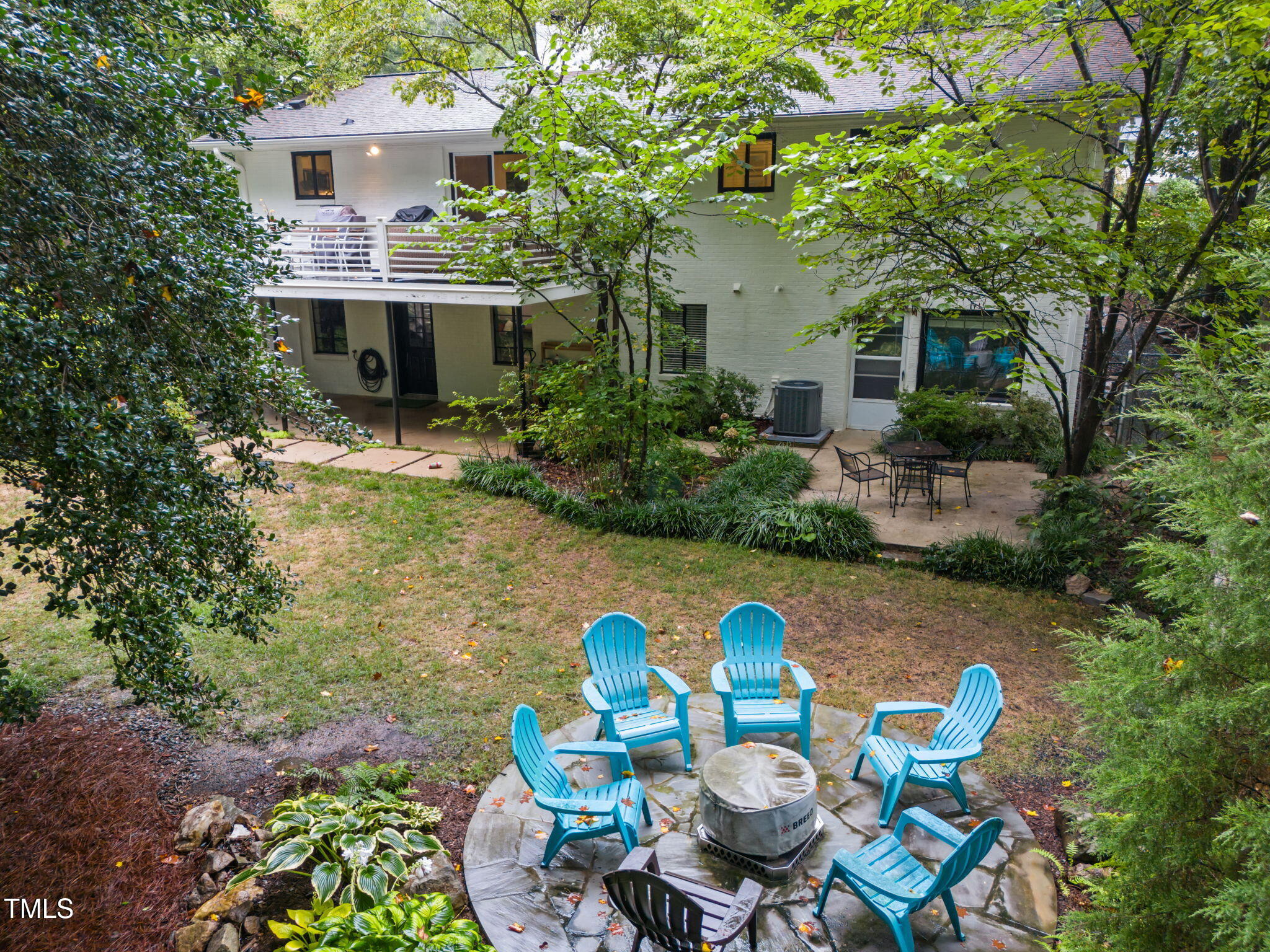 806 Beaver Dam Road Raleigh, NC 27607 - Photo 7 of 37 15-web-or-mls-DJI_20250807100336_0716_D