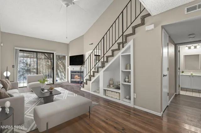 $389,900 | 8670 Dixon Lane, Reno, NV 89511