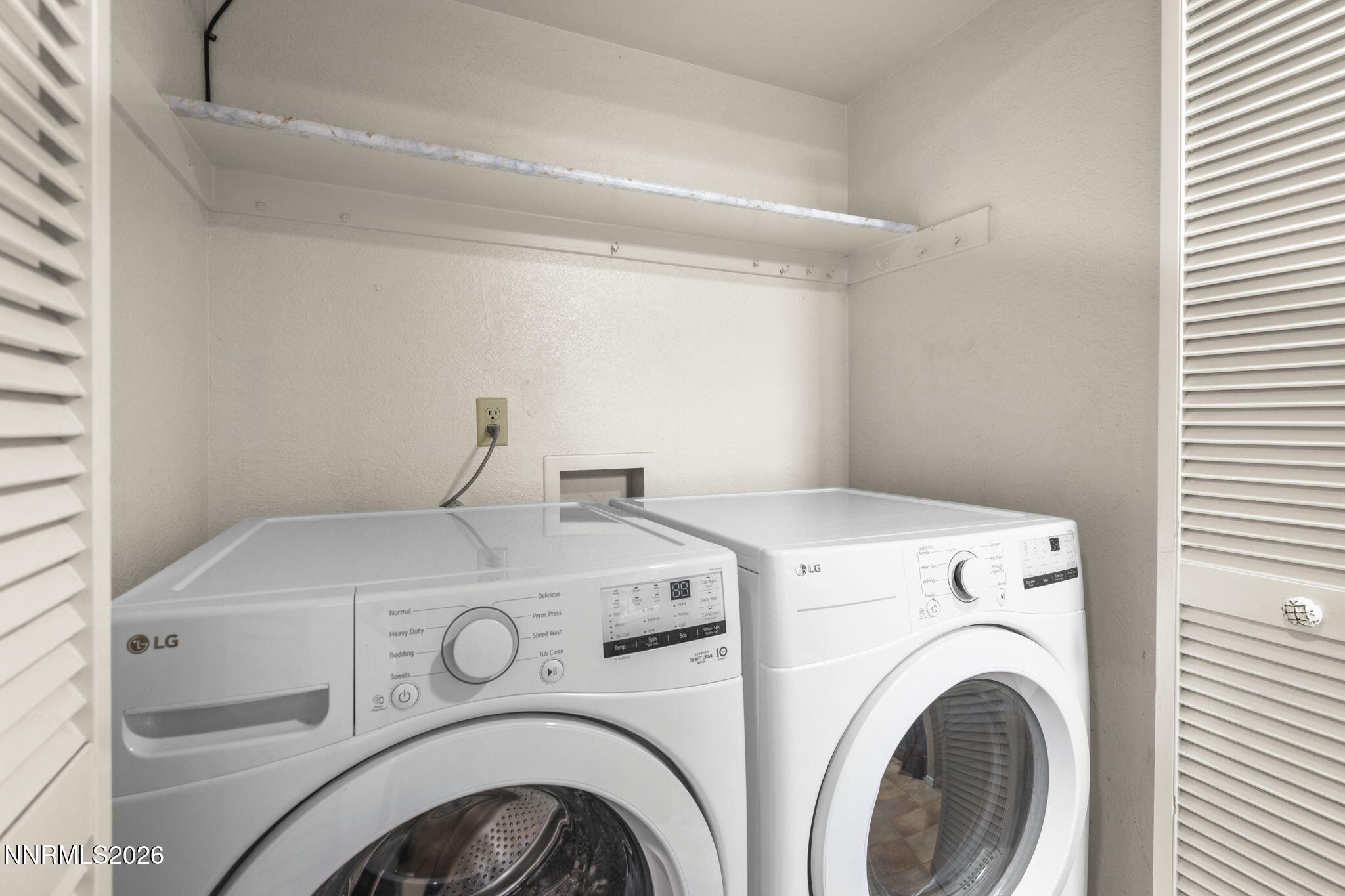 8670 Dixon Lane Reno, NV 89511 - Photo 11 of 24 22-web-or-mls-_DSC1187