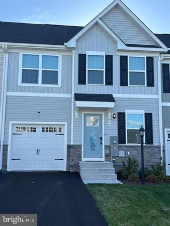 $800 | 99 Bibury Street, Martinsburg, WV 25405