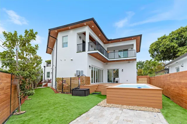 $3,649,000 | 3495 Southwest 3rd Avenue, Miami, FL 33145