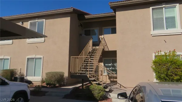 $1,425 | 2305 West Horizon Ridge Parkway, Unit 2822, Henderson, NV 89052