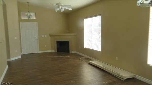 $1,425 | 2305 West Horizon Ridge Parkway, Unit 2822, Henderson, NV 89052