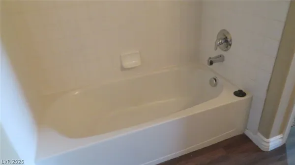 $1,425 | 2305 West Horizon Ridge Parkway, Unit 2822, Henderson, NV 89052