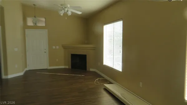 $1,425 | 2305 West Horizon Ridge Parkway, Unit 2822, Henderson, NV 89052