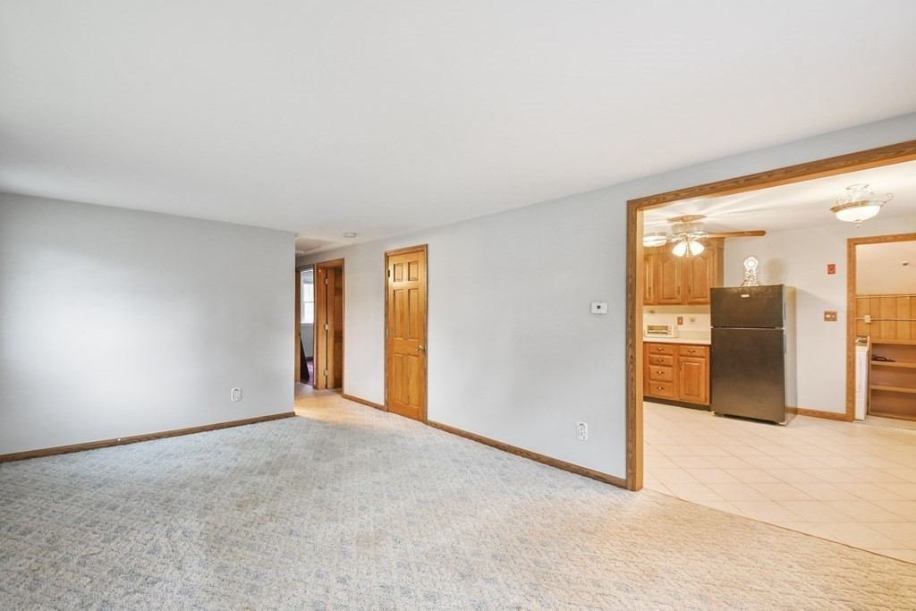 441 Franklin Road Fitchburg, MA 01420 - Photo 5 of 28 Gallery Image 5