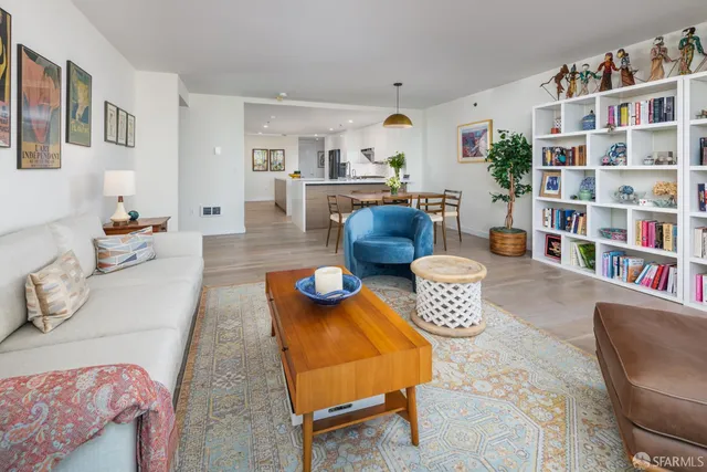 $10,000 | 219 Brannan Street, Unit 4G, San Francisco, CA 94107