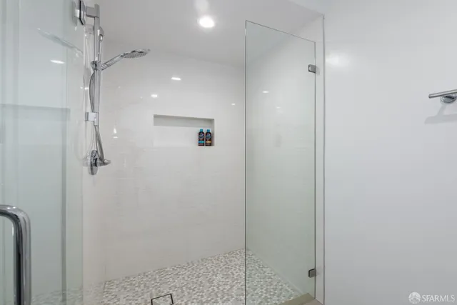 $10,000 | 219 Brannan Street, Unit 4G, San Francisco, CA 94107