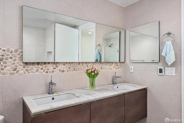 $10,000 | 219 Brannan Street, Unit 4G, San Francisco, CA 94107