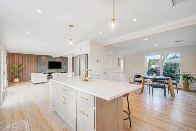 $900,000 | 36 Flintridge Drive, Holbrook, NY 11741