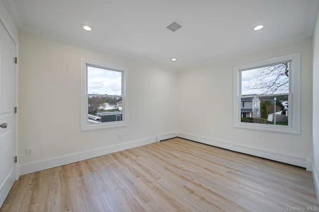 $900,000 | 36 Flintridge Drive, Holbrook, NY 11741