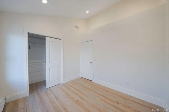 $900,000 | 36 Flintridge Drive, Holbrook, NY 11741