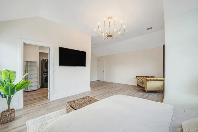 $900,000 | 36 Flintridge Drive, Holbrook, NY 11741