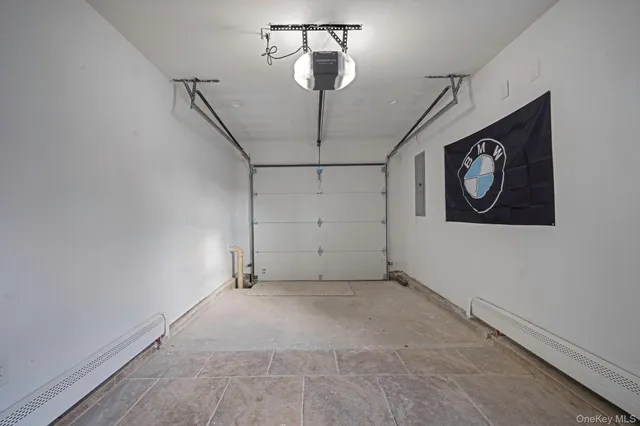 $900,000 | 36 Flintridge Drive, Holbrook, NY 11741