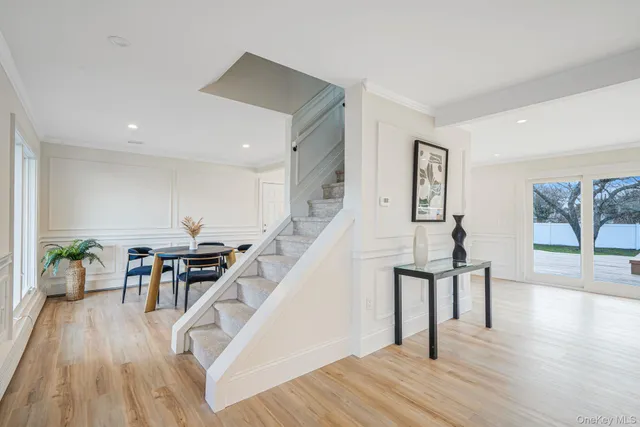 $900,000 | 36 Flintridge Drive, Holbrook, NY 11741