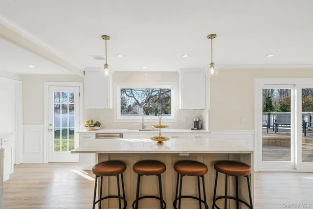 $900,000 | 36 Flintridge Drive, Holbrook, NY 11741