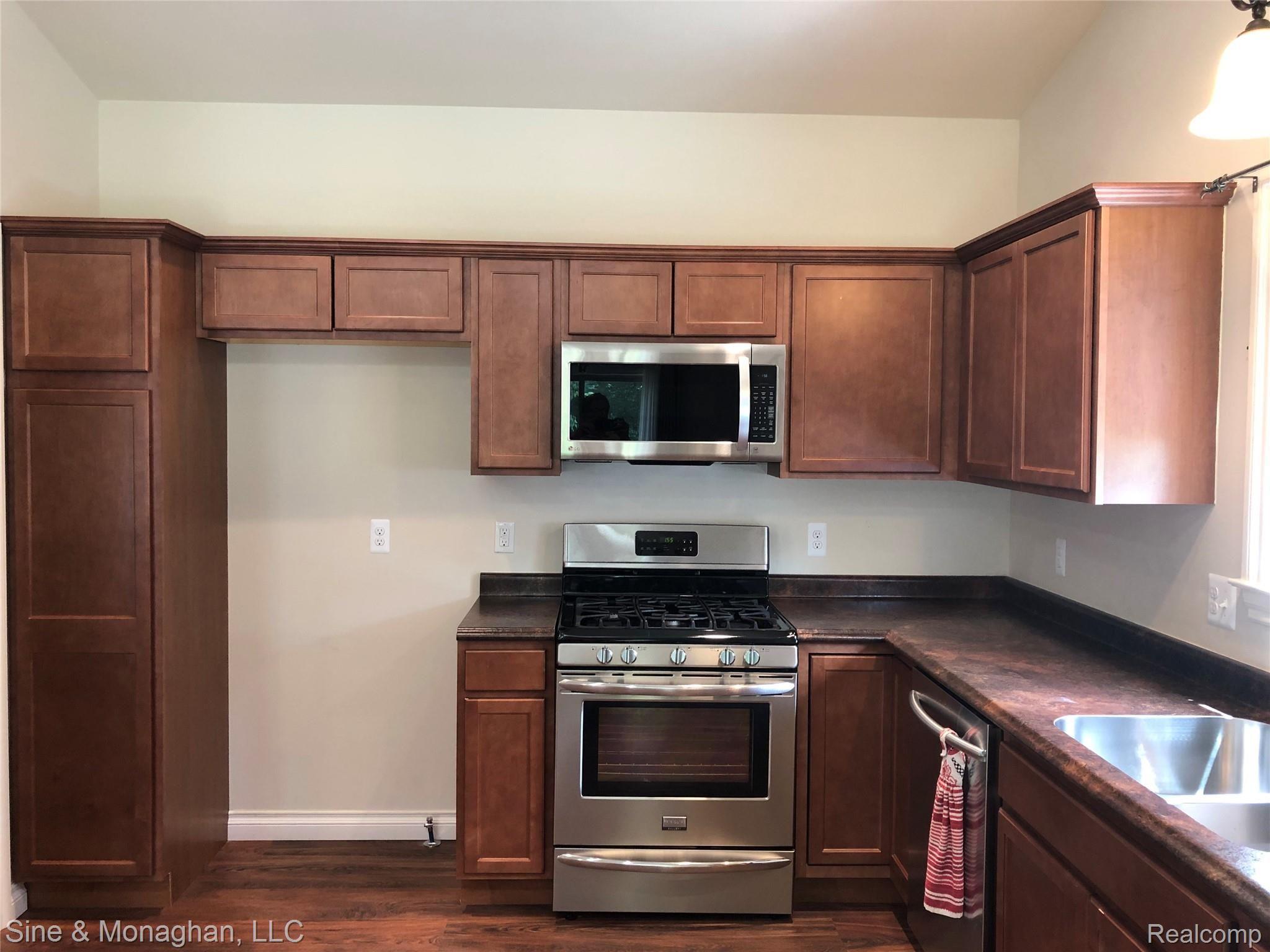 9526 Amy Road Algonac, MI 48001 - Photo 14 of 39 14.JPG