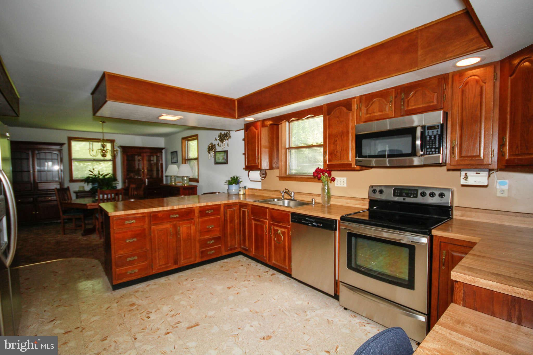 16480 Frederick Road Woodbine, MD 21797 - Photo 15 of 30 Kitchen