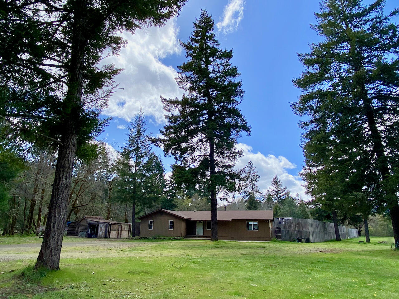 995 Indian Creek Road Selma, OR 97538 - Photo 16 of 24 995 Indian Creek Rd