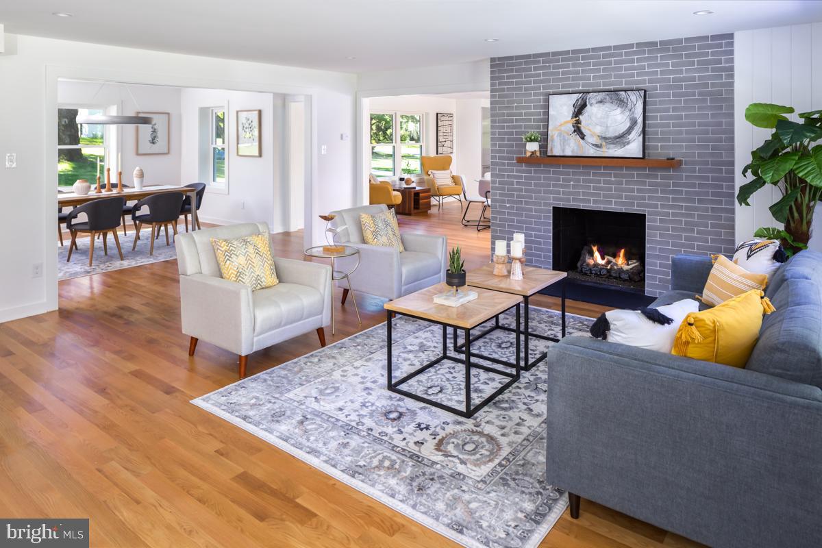 645 Radnor Valley Drive Villanova, PA 19085 - Photo 4 of 48