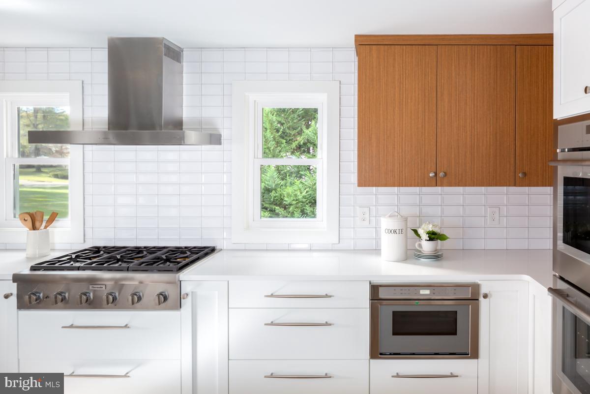 645 Radnor Valley Drive Villanova, PA 19085 - Photo 10 of 48