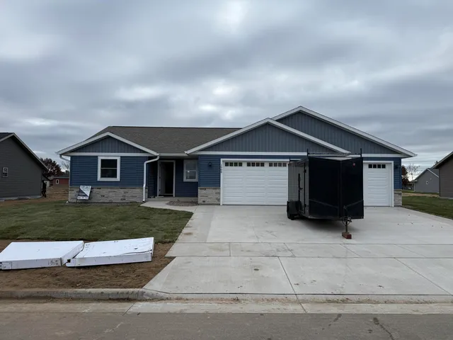 $469,900 | 1908 Arches Drive, Holmen, WI 54636