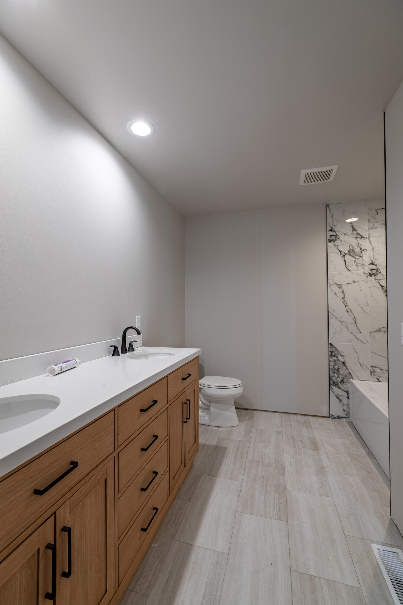 1908 Arches Drive Holmen, WI 54636 - Photo 9 of 20 C24I0738-HDR