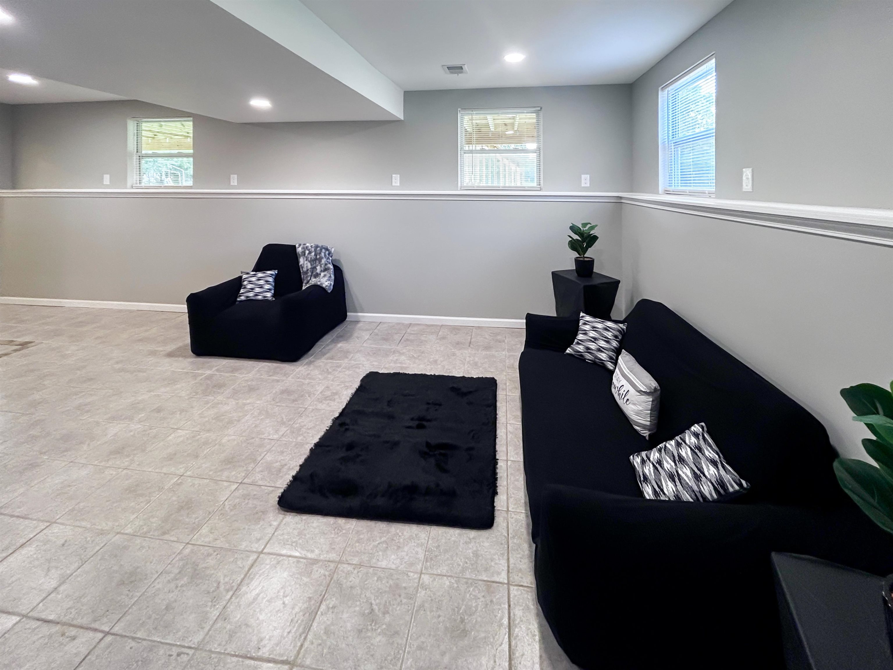 5098 Center Road Flint, MI 48506 - Photo 18 of 47