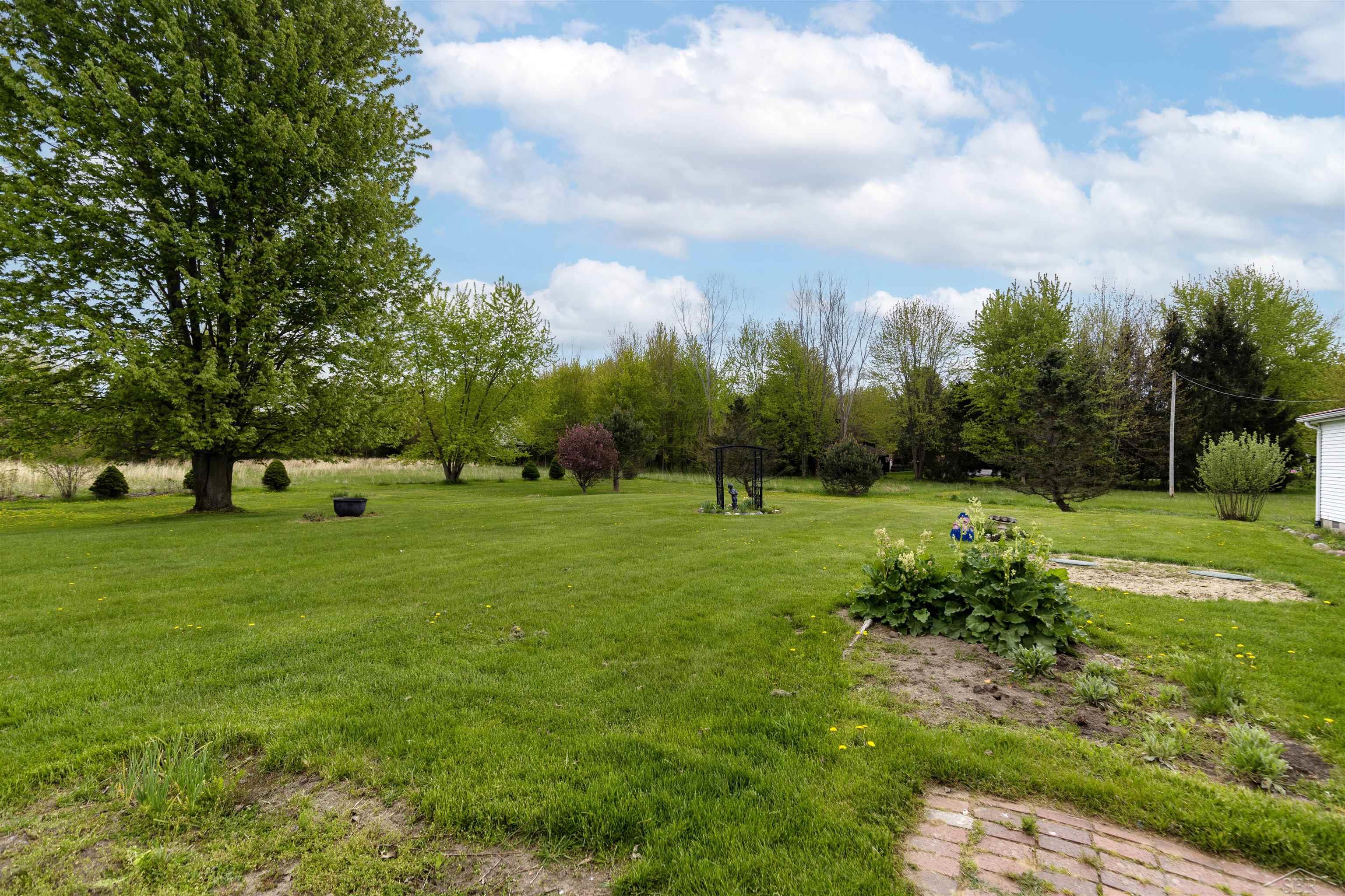 13301 Elms Road Birch Run, MI 48415 - Photo 19 of 39