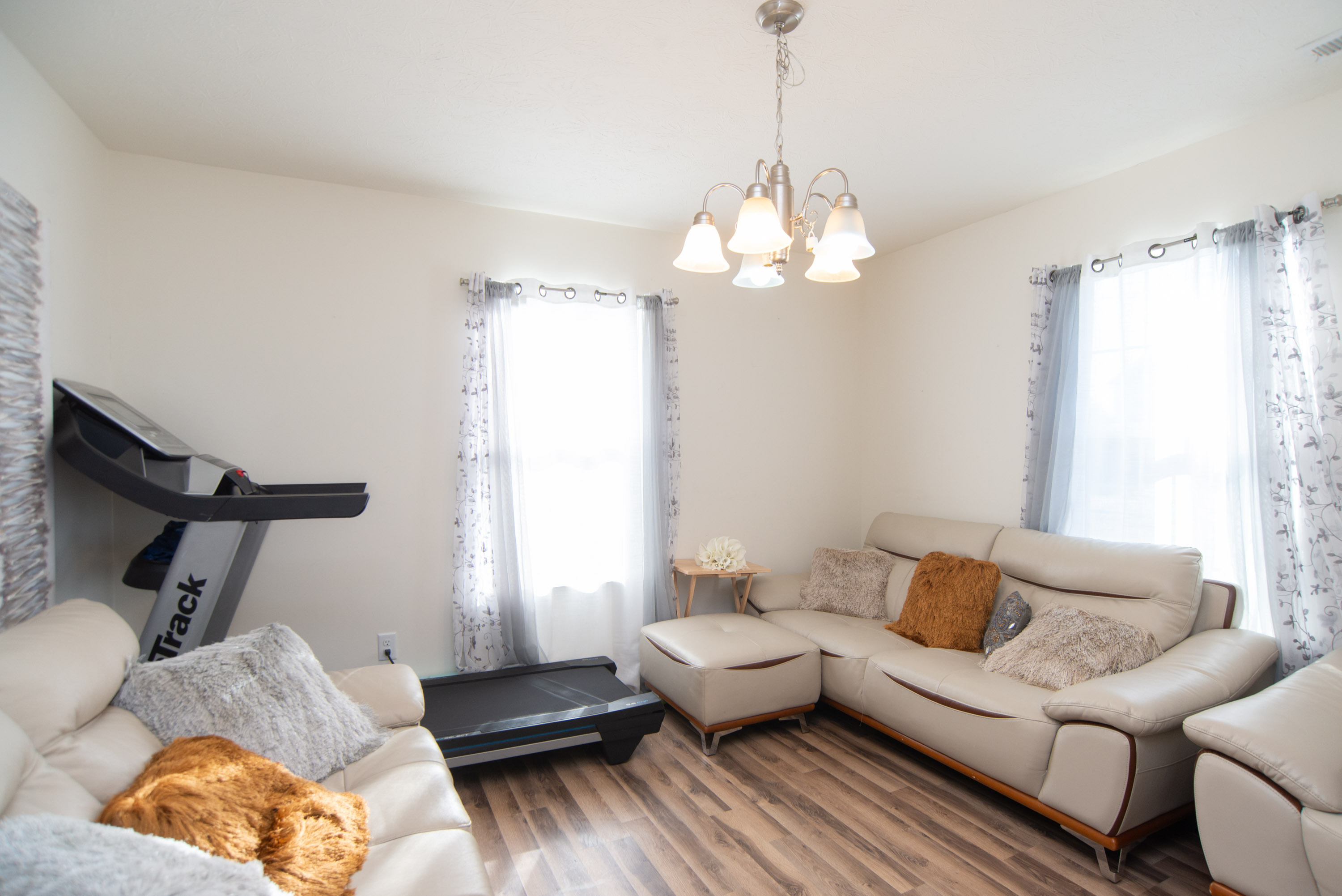 2649 Cabin Hill Road Indianapolis, IN 46229 - Photo 8 of 51