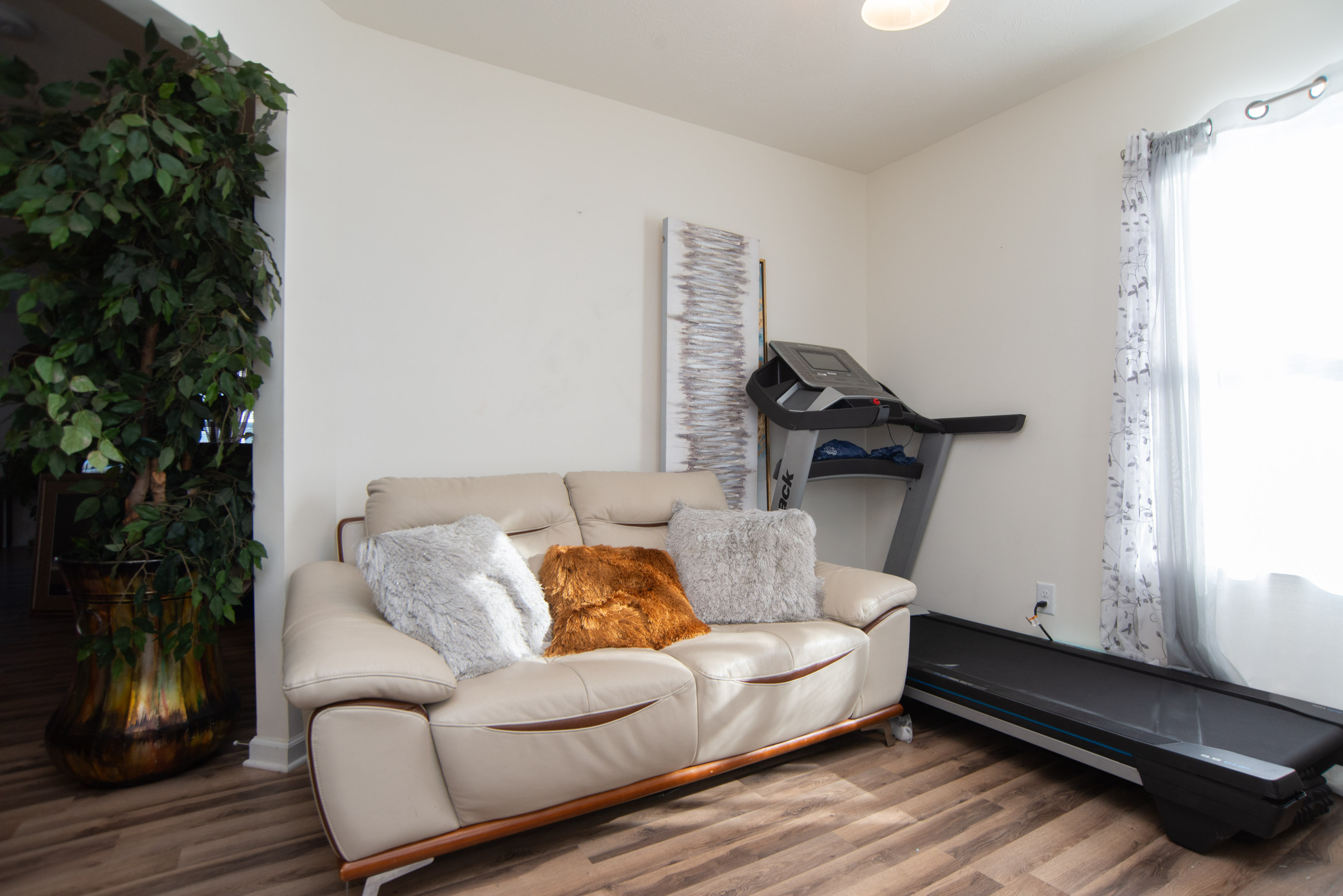 2649 Cabin Hill Road Indianapolis, IN 46229 - Photo 9 of 51