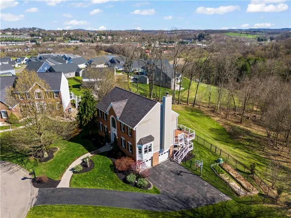 $649,000 | 1046 Woodridge Drive, Canonsburg, PA 15317