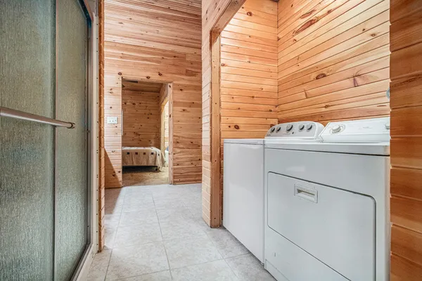 $419,000 | 53027 Twin Lakes Road, Dowagiac, MI 49047