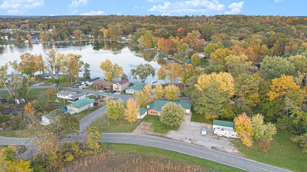 $419,000 | 53027 Twin Lakes Road, Dowagiac, MI 49047