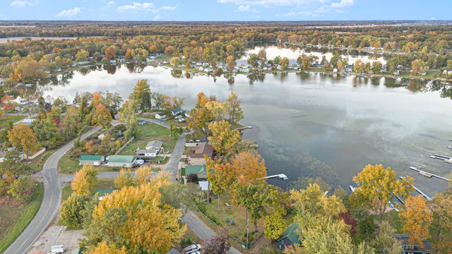 $419,000 | 53027 Twin Lakes Road, Dowagiac, MI 49047