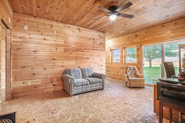 $419,000 | 53027 Twin Lakes Road, Dowagiac, MI 49047