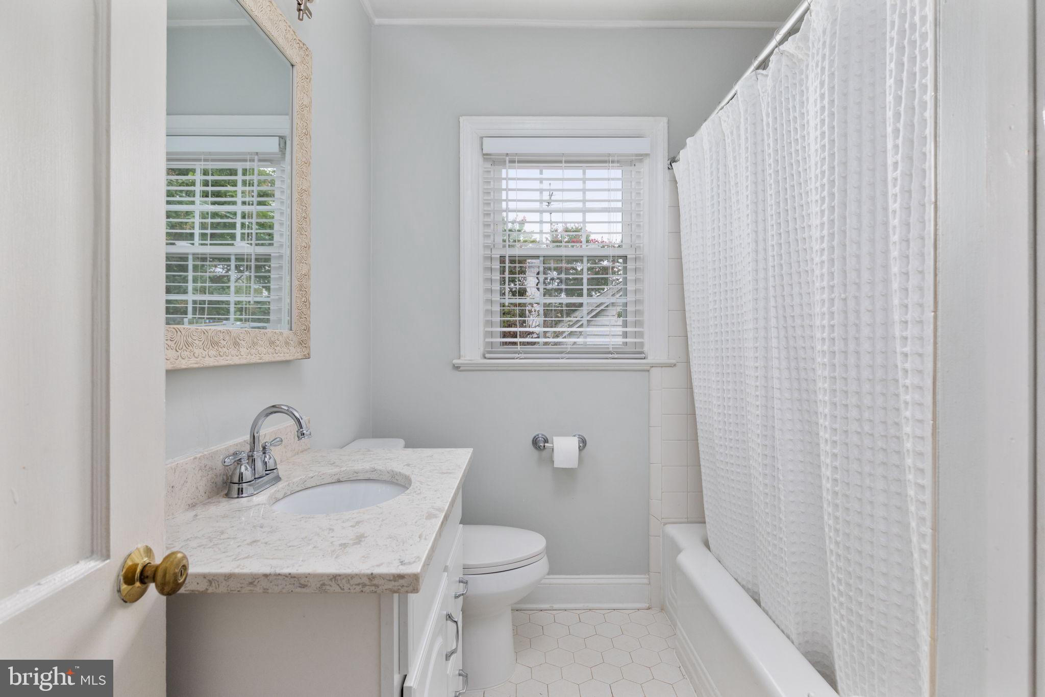 505 Edwards Ferry Road Northeast Leesburg, VA 20176 - Photo 24 of 36 Full Bath Main Level