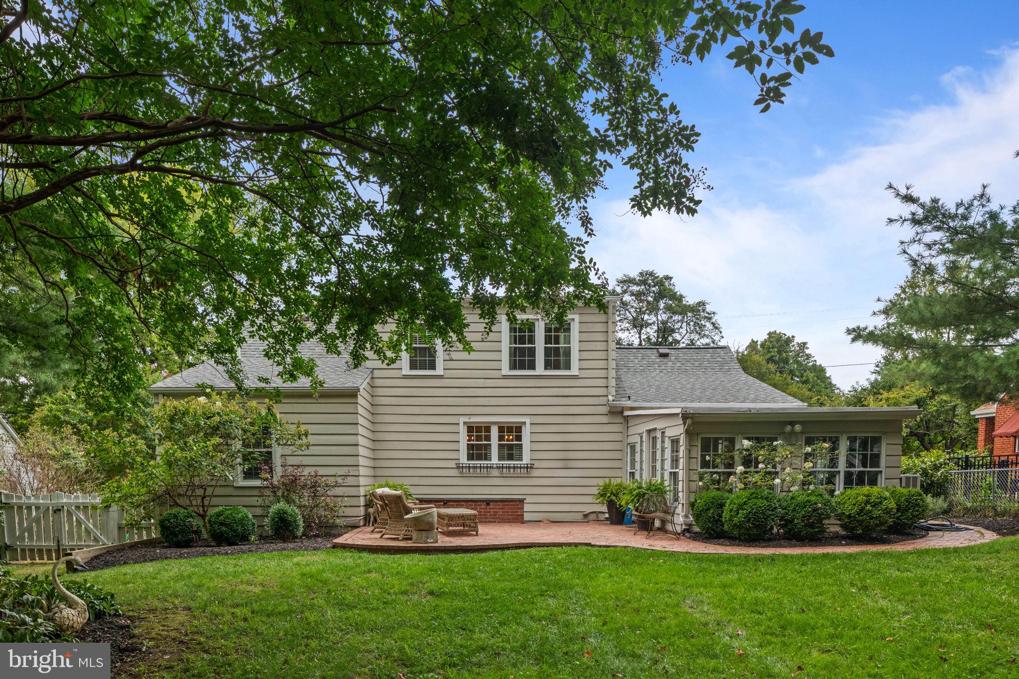 505 Edwards Ferry Road Northeast Leesburg, VA 20176 - Photo 32 of 36